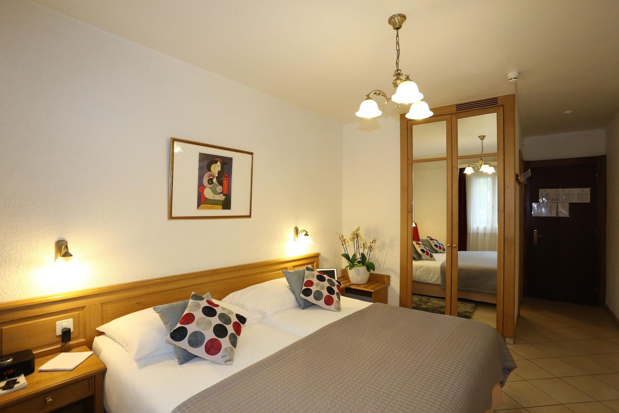 Excelsior Geneva